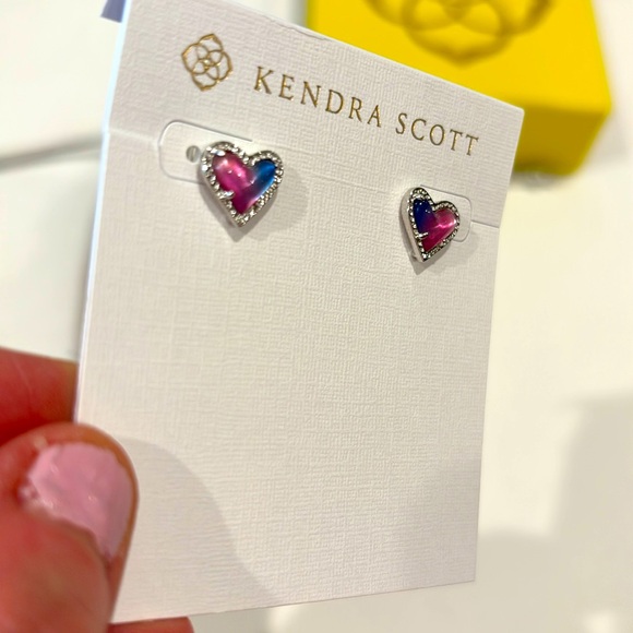 Kendra Scott earrings - Picture 1 of 8